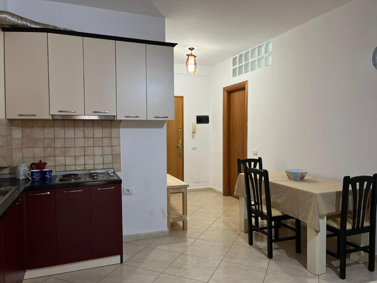 Lungomare Vlore Con Garage Privato 2 Apartment Ngoại thất bức ảnh